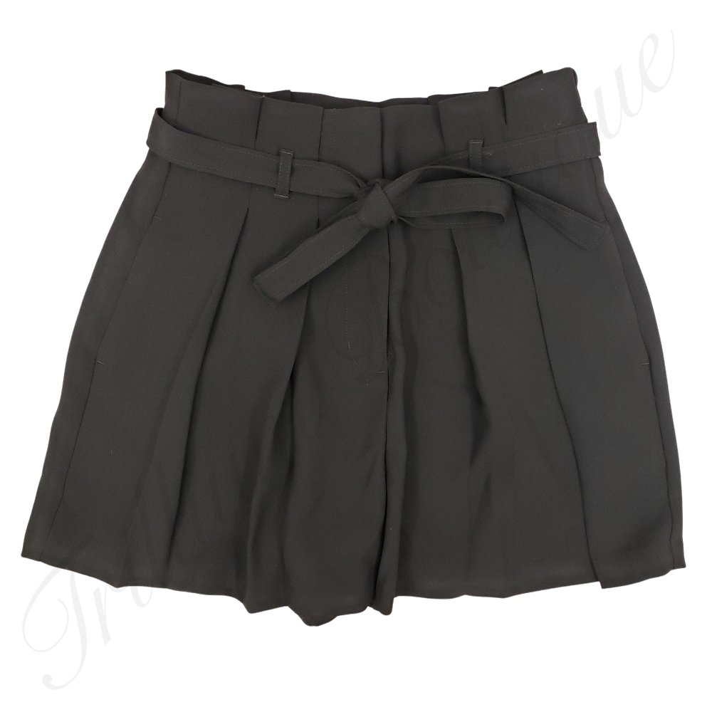 EXPRESS Women's Black Shorts 0 NWOT Neutral Polyester